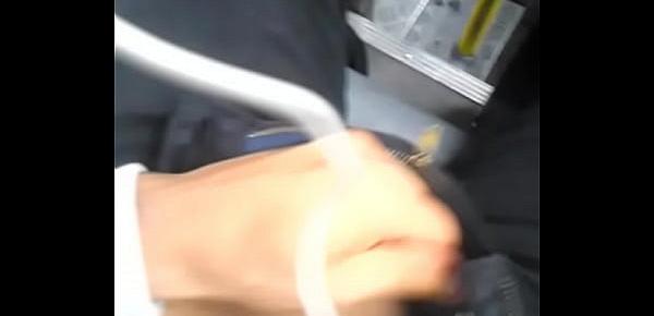  enseñando mi pene en transporte público